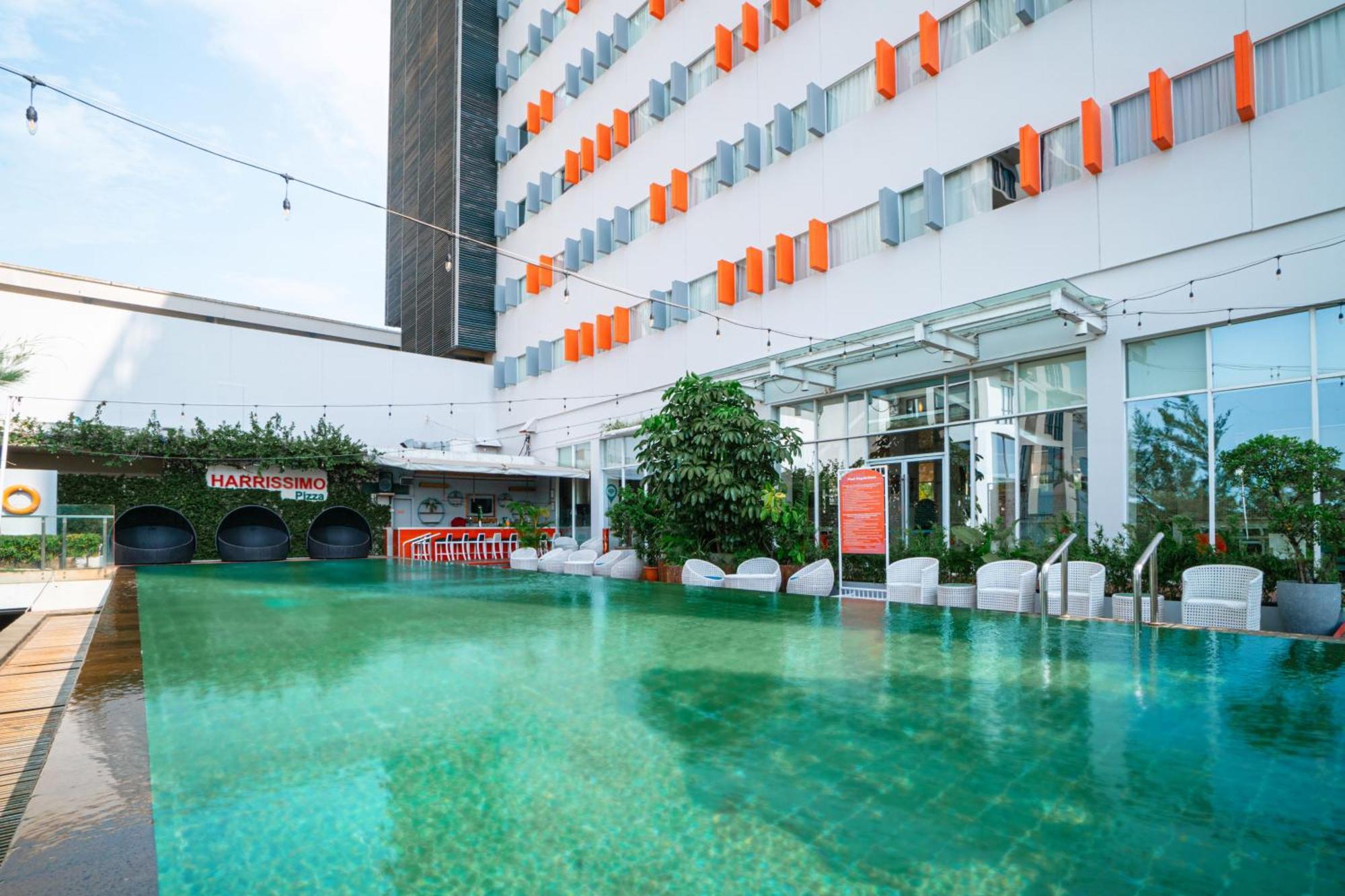 Harris Hotel Batam Center Εξωτερικό φωτογραφία